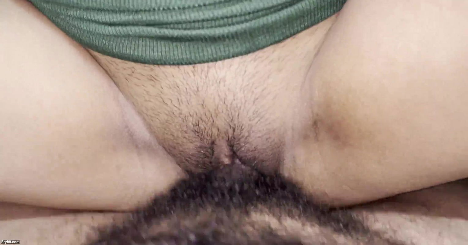 Desi village ki bhabhi apni mein veer ko maz karte hum akele mein husband ke jaane ke baad