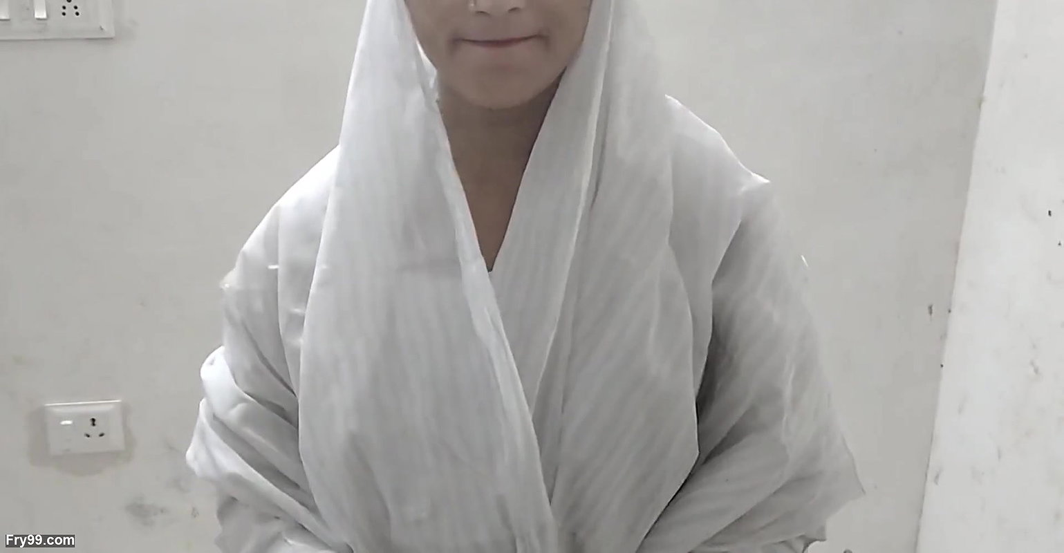 Desi gaao ki larki ko hotel me le jakar chod diya