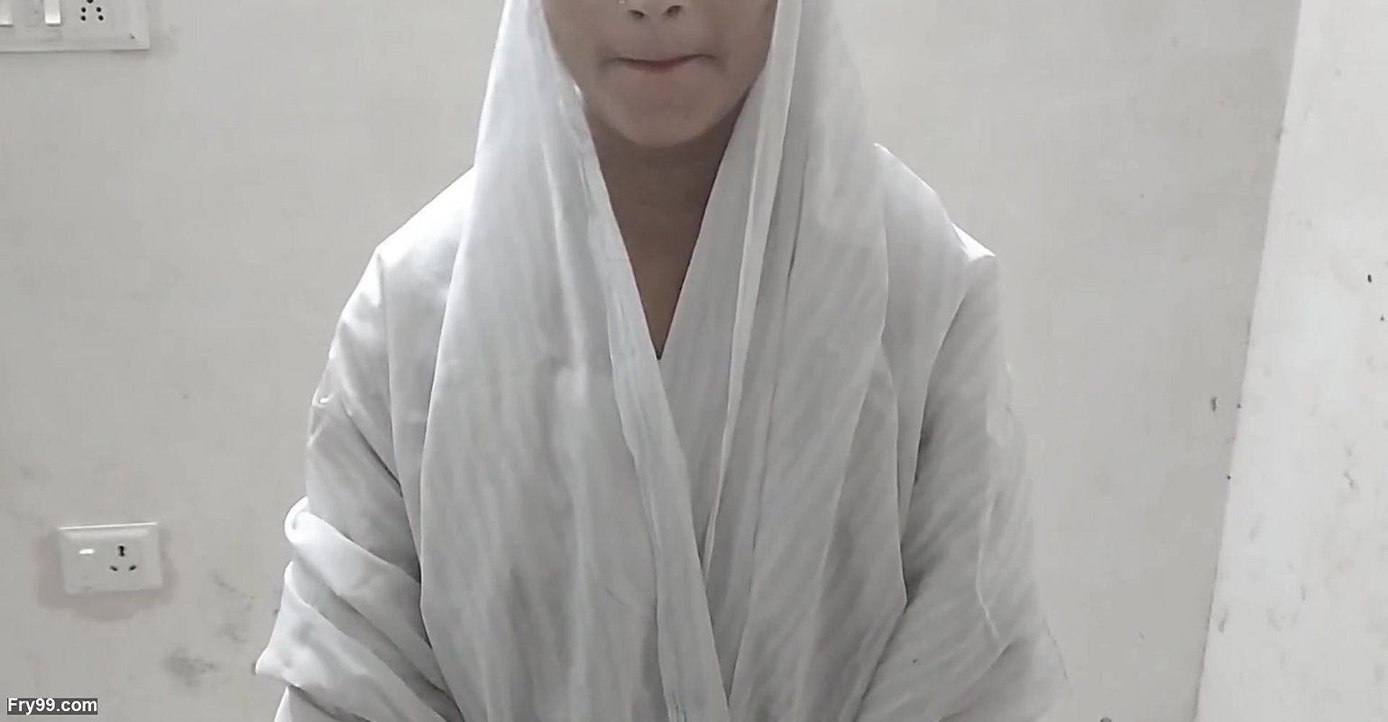 Desi gaao ki larki ko hotel me le jakar chod diya