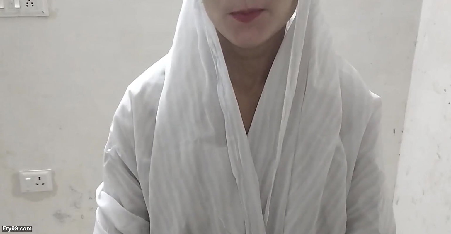 Desi gaao ki larki ko hotel me le jakar chod diya