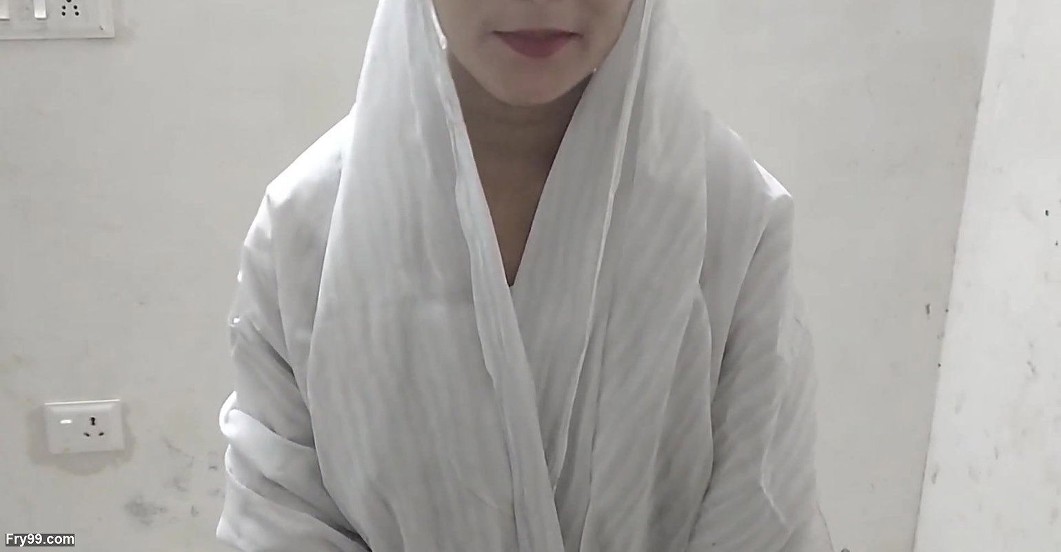 Desi gaao ki larki ko hotel me le jakar chod diya