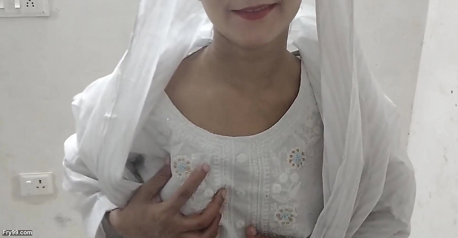 Desi gaao ki larki ko hotel me le jakar chod diya