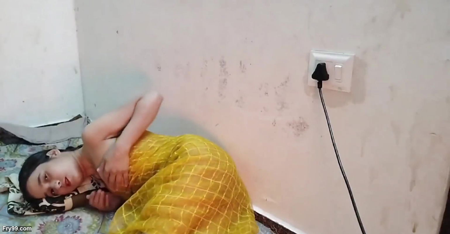 Desi Chachi ki chudai hardcore sex