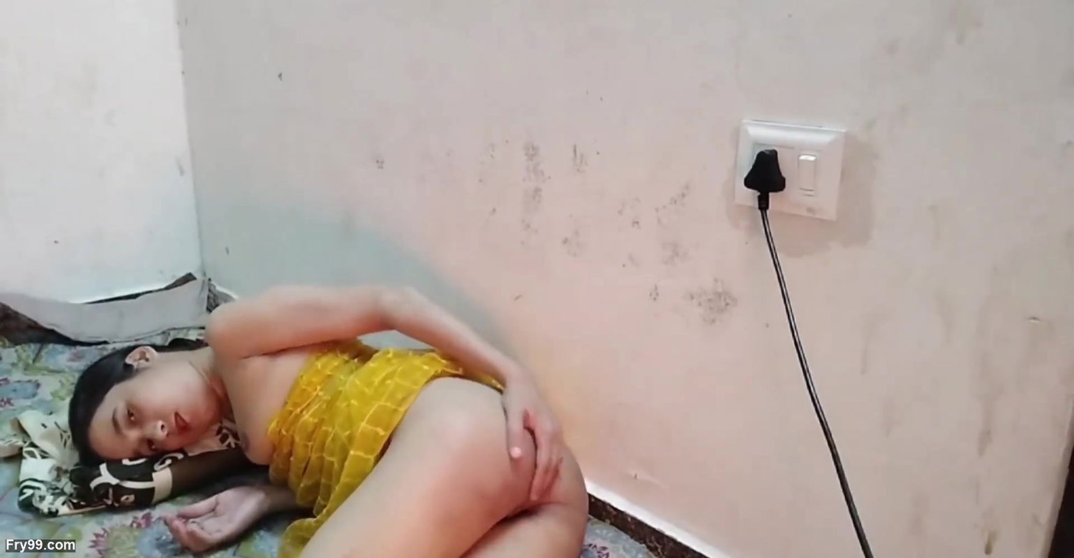 Desi Chachi ki chudai hardcore sex