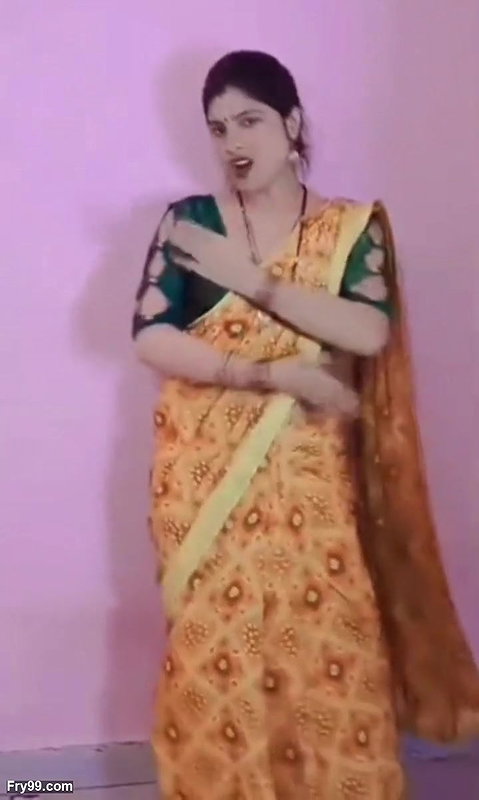 Delhi girl full fun in Her house with her boyfriend