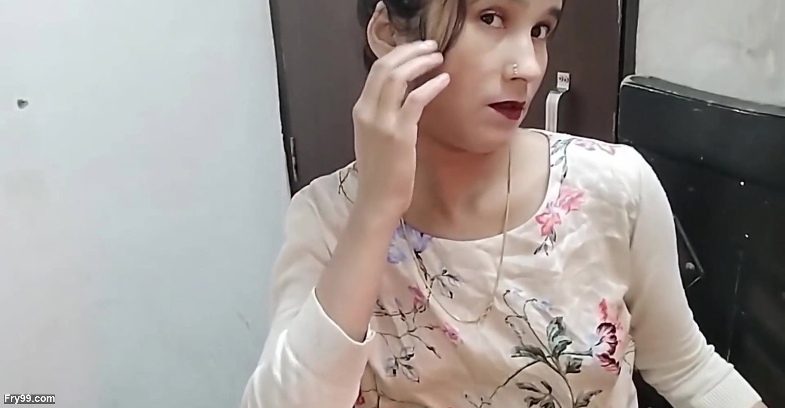 Cute step sister ko chod kar bur faad diya