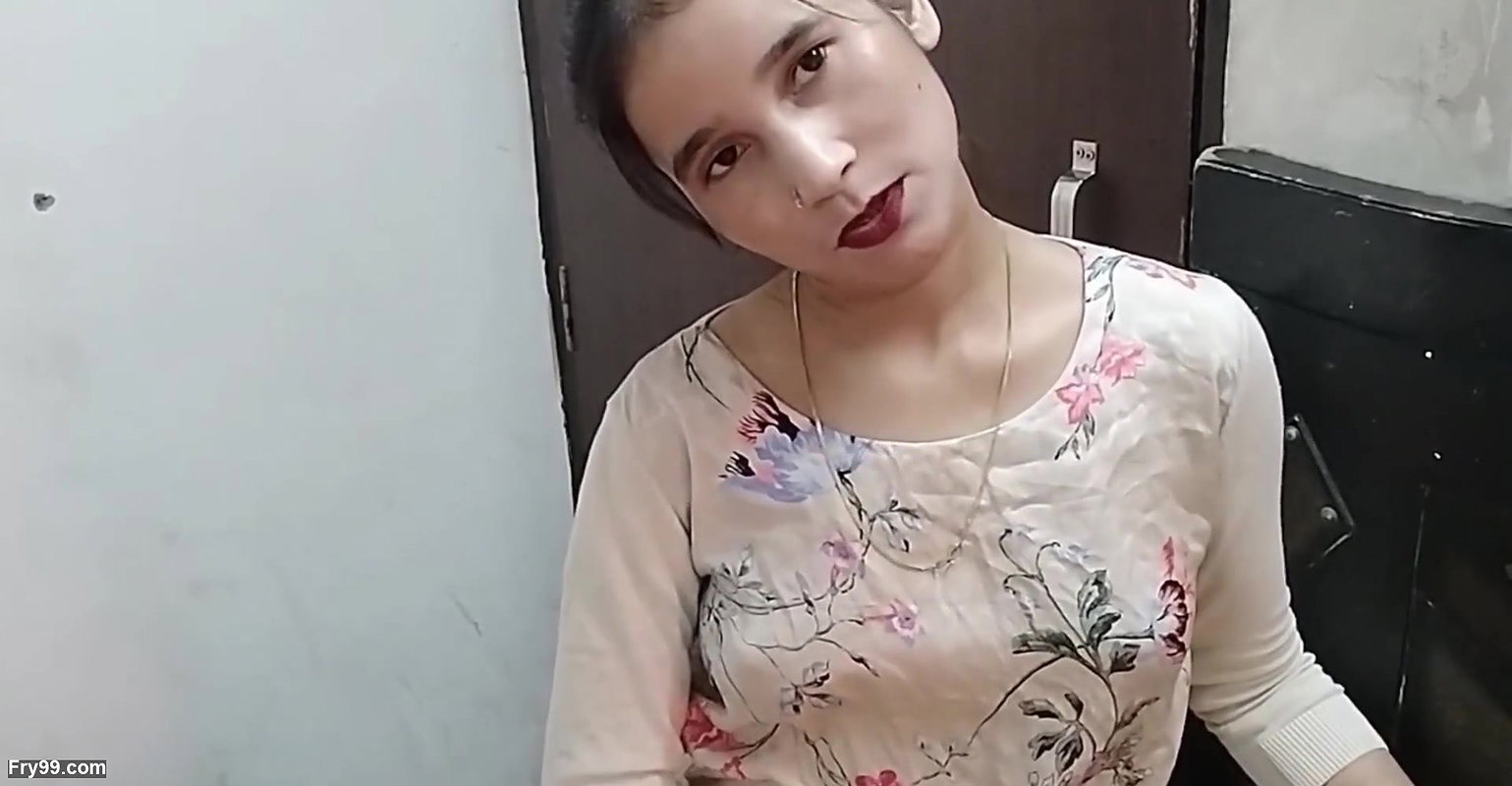 Cute step sister ko chod kar bur faad diya