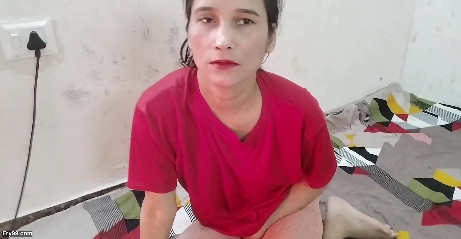 Collage girl ne bathroom me x videos dekha