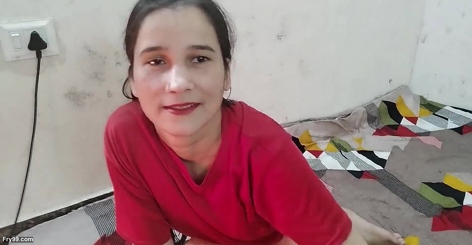 Collage girl ne bathroom me x videos dekha