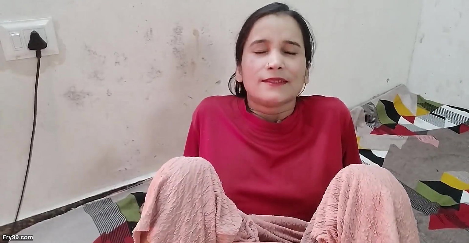 Collage girl ne bathroom me x videos dekha