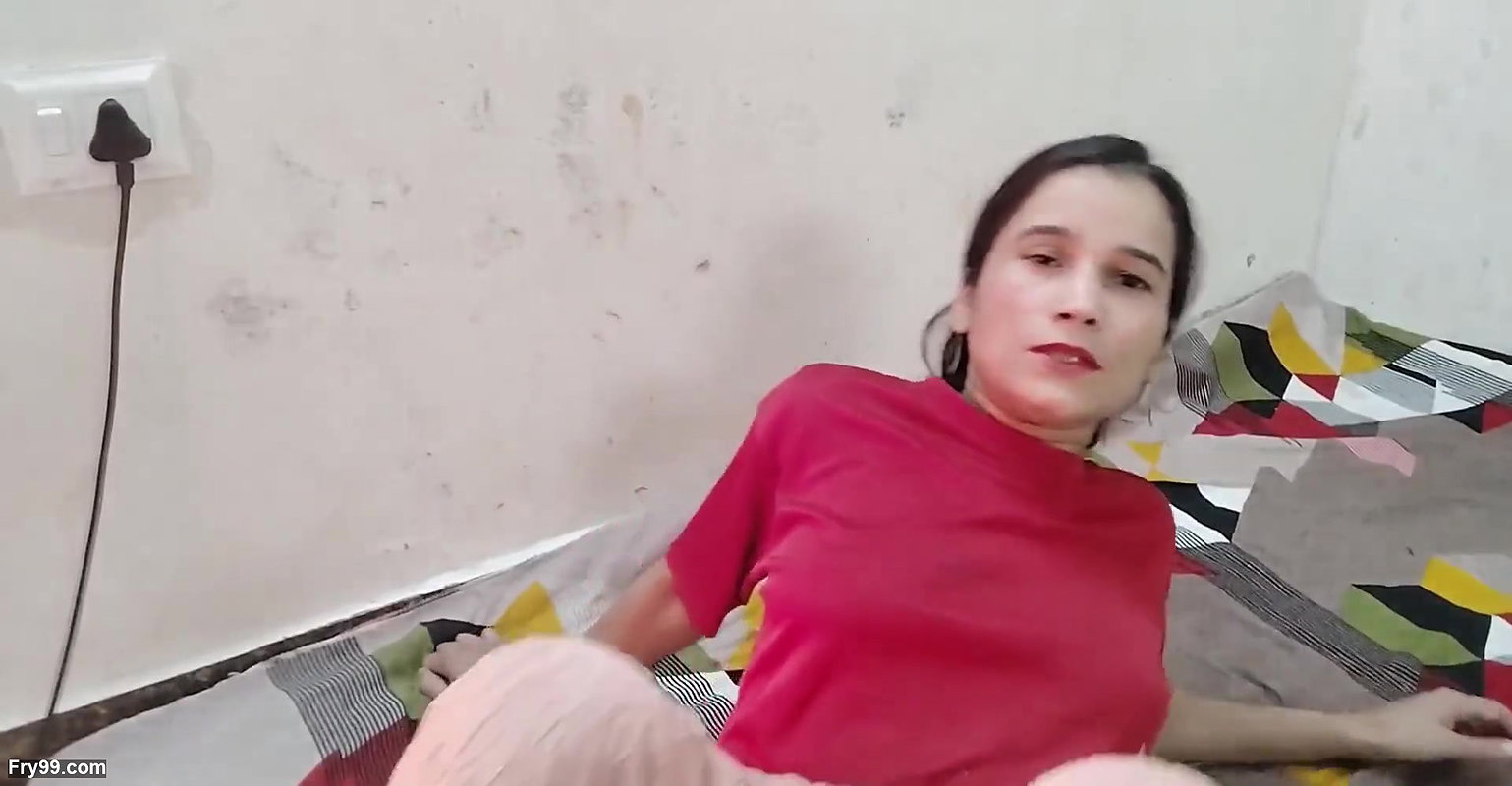 Collage girl ne bathroom me x videos dekha