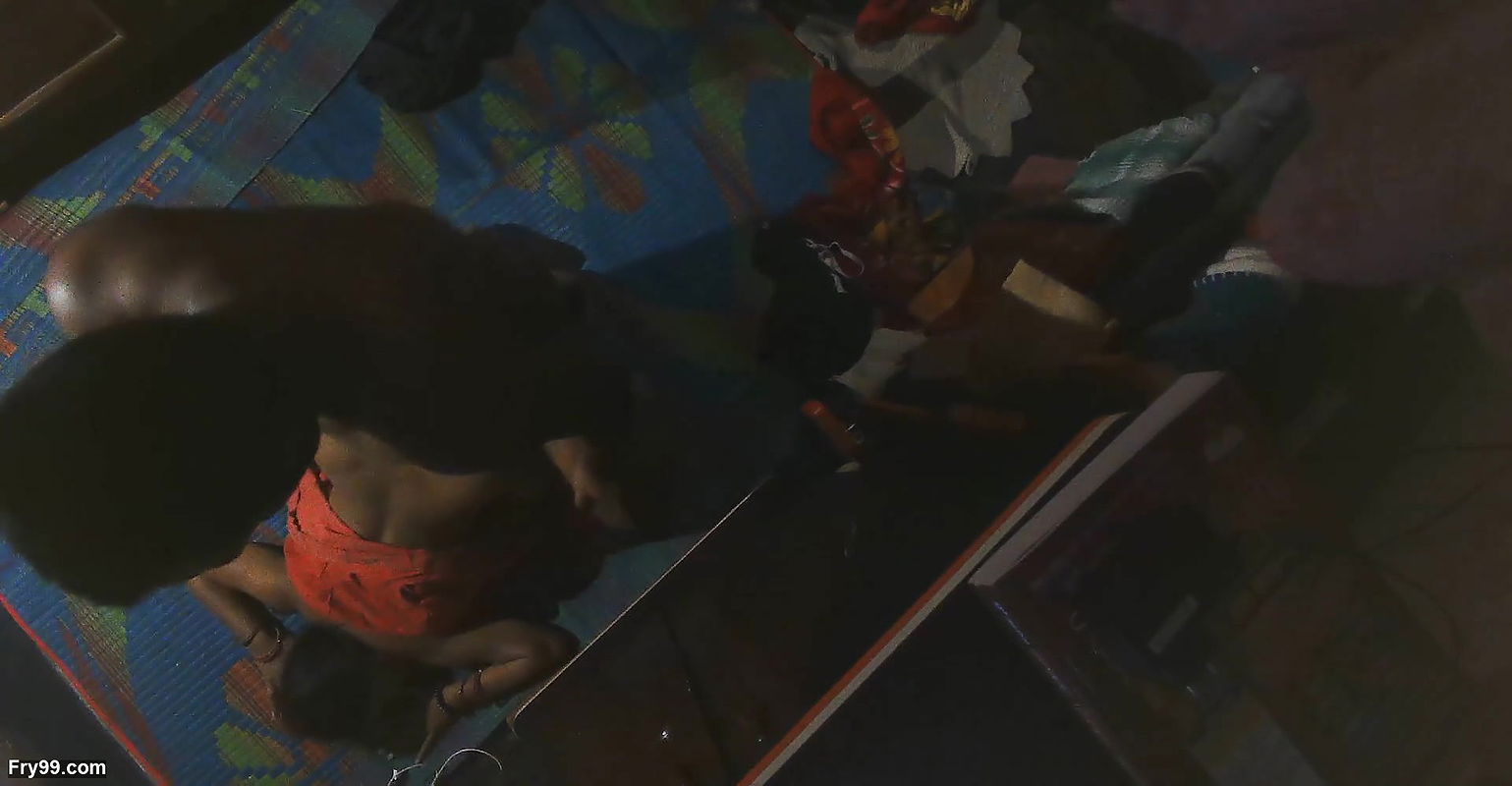 Big Boobs Bhabhi Sex with Landlord in Night