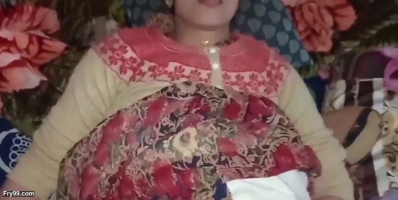 Best pussy licking and sucking sex video of Indian hot girl Lalita bhabhi, Indian hot girl was fucked by her boyfriend