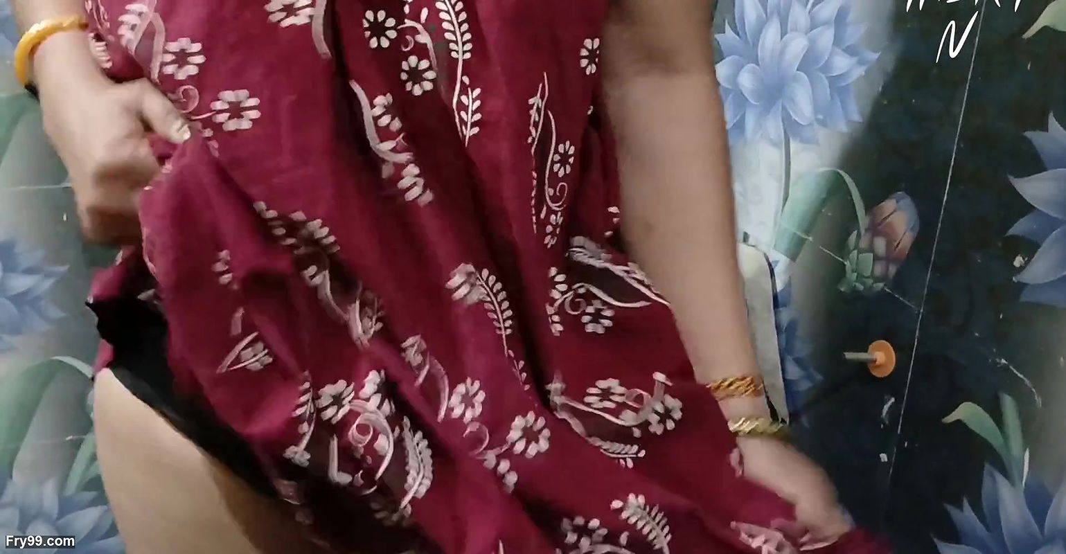 AAHAN APARTMENT SEX IN MY WASHROOM INDIAN GIRL REVIEW AND FOREPLAY WITH HER BOOBS