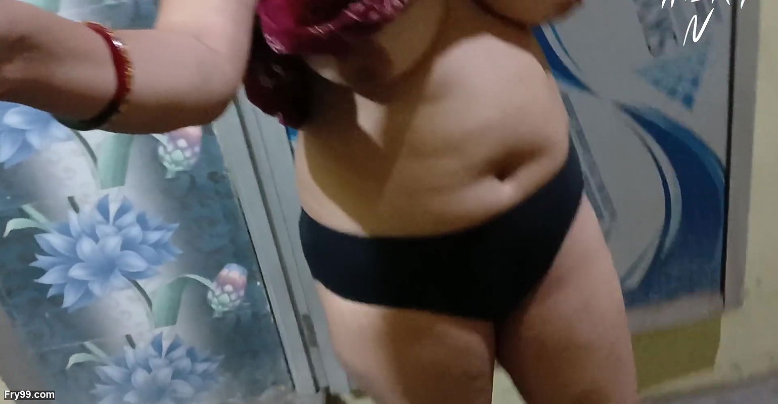 AAHAN APARTMENT SEX IN MY WASHROOM INDIAN GIRL REVIEW AND FOREPLAY WITH HER BOOBS