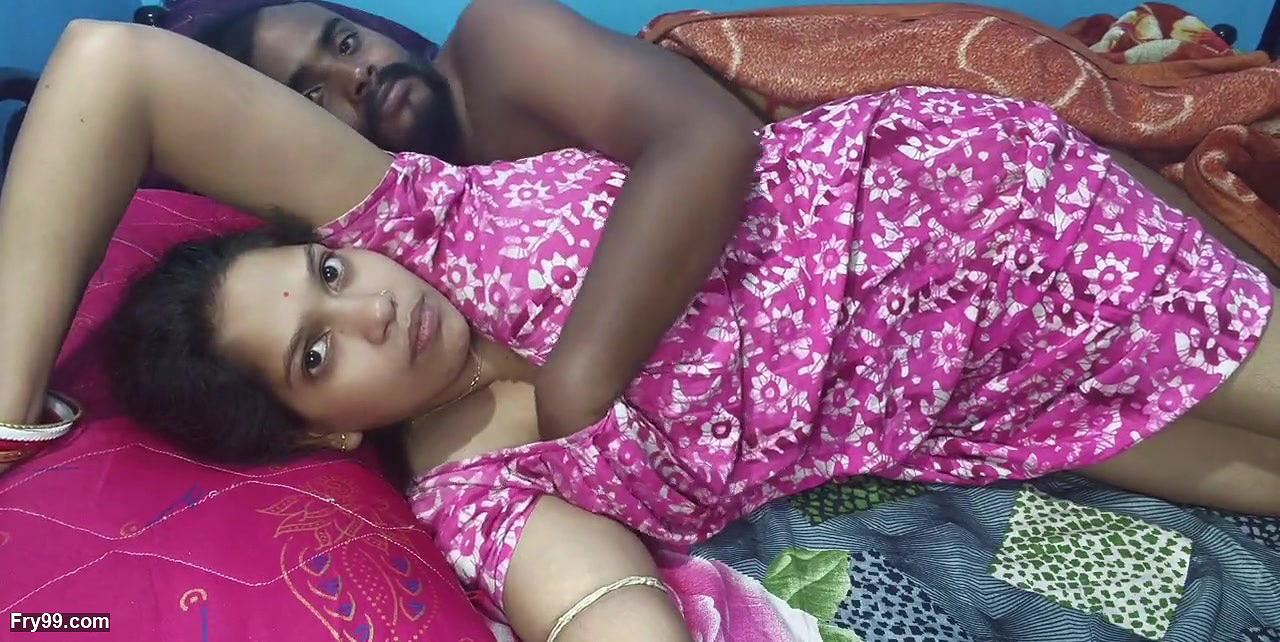 Ten 18 years My Desi indian girlfriend fuck me. Dress remove and big boob press