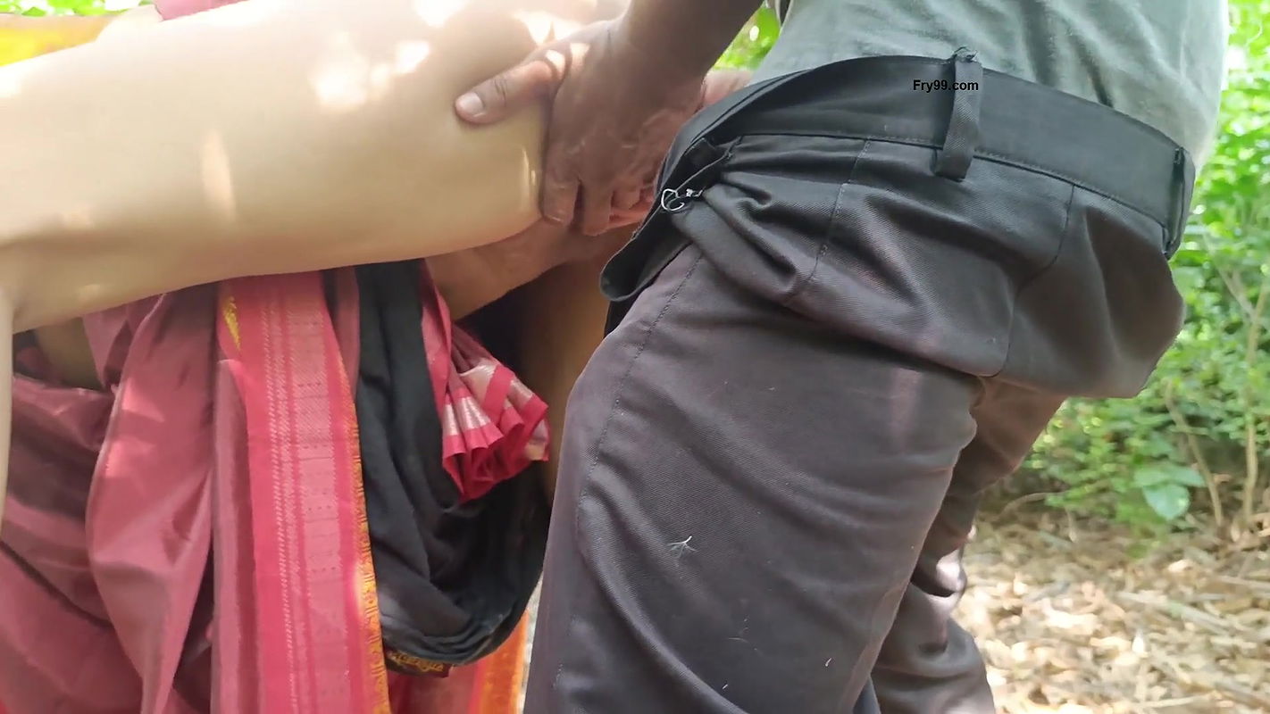 Sister-in-law Fucked in the Forest – Indian Hot Sex