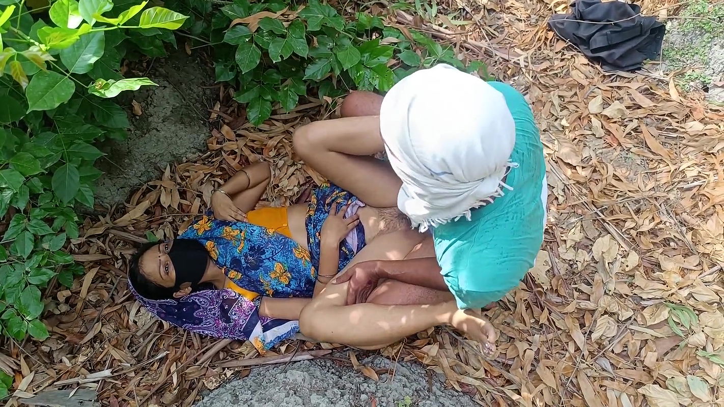 Brother-in-law Took Sister-in-law to the Jungle and Fucked Her a Lot