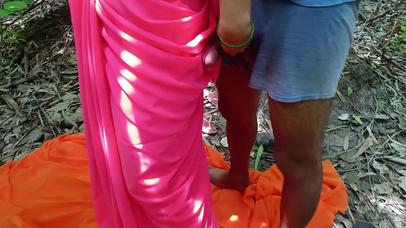 Black Cock Inside My Wife’s White Pussy, Elena Really Likes It