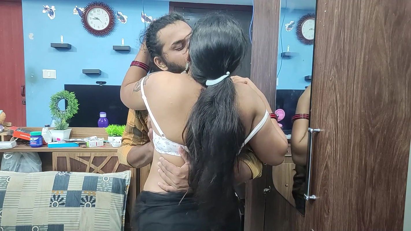 Mallu Couple Hot Fuck in Saree  Saree Removal and Hot Fuck  Navel Lick  Blow Job  Pussy Lick and Hot Fuck in Saree  Mallu Couple