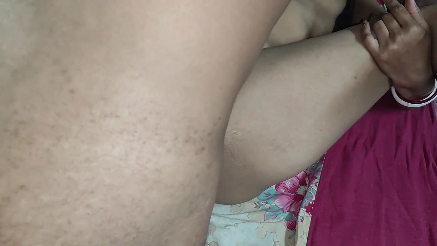 XXX Indian Hot Desi Bhabhi Pussy Magic