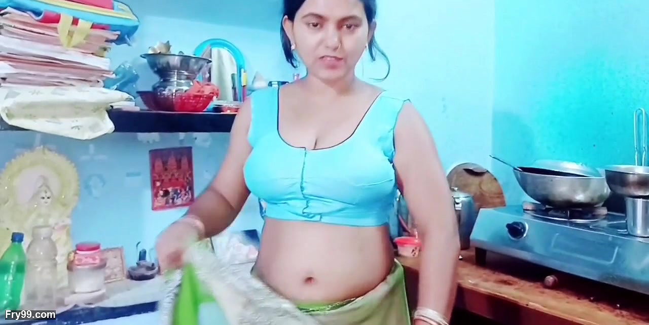 Desi Village girl outdoor first time video