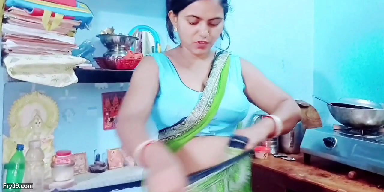 Desi Village girl outdoor first time video