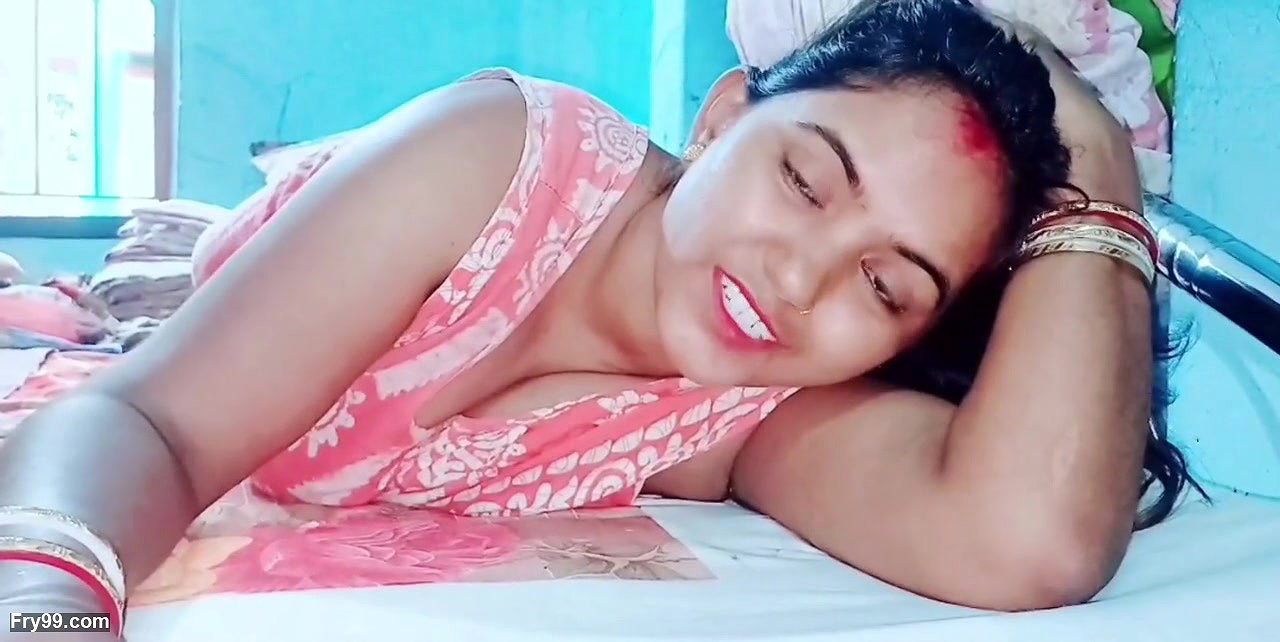 Delhi girl full fun in Her house with her boyfriend