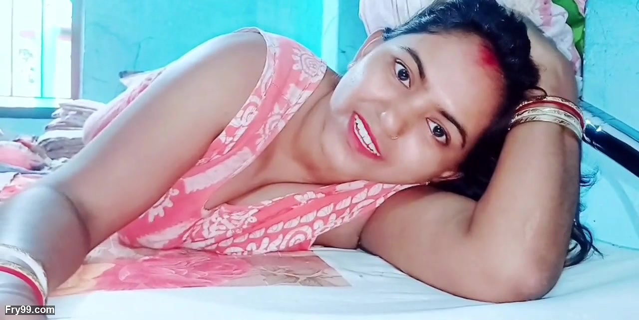 Delhi girl full fun in Her house with her boyfriend