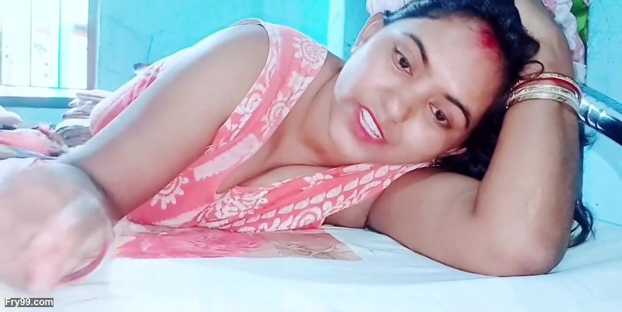 Delhi girl full fun in Her house with her boyfriend