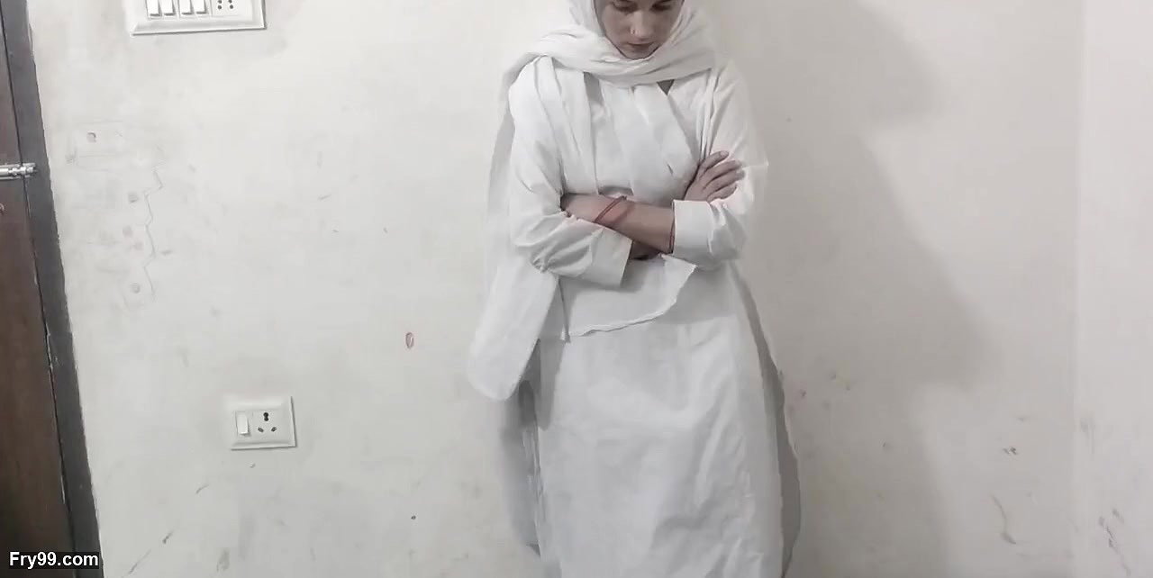 Chachi ko chod kar pregnant kar diya