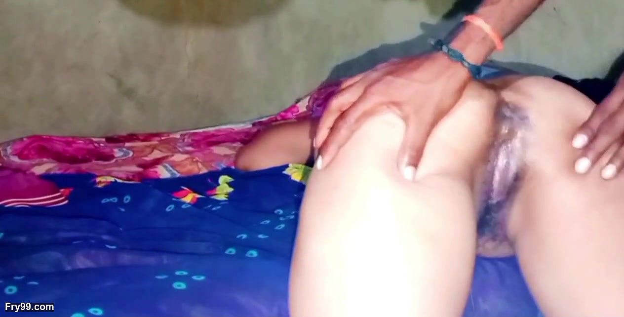 Bhai ne apne step mummy ka figure desi girl chudai kar Diya