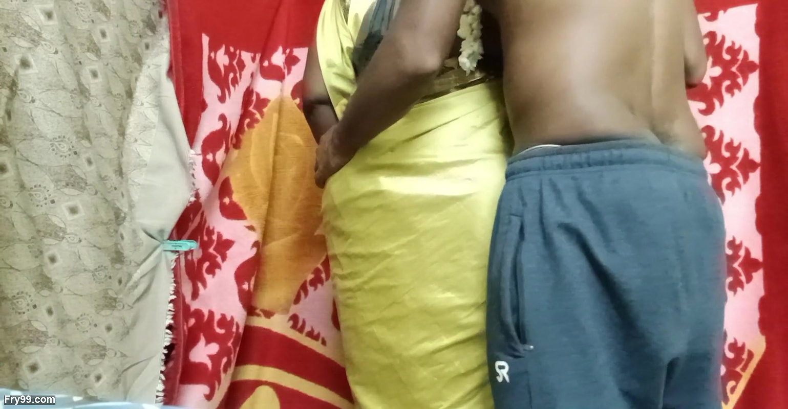 tamil divorced bhabhi sexy wife beautiful navel licking and kissing painless sex with second husband