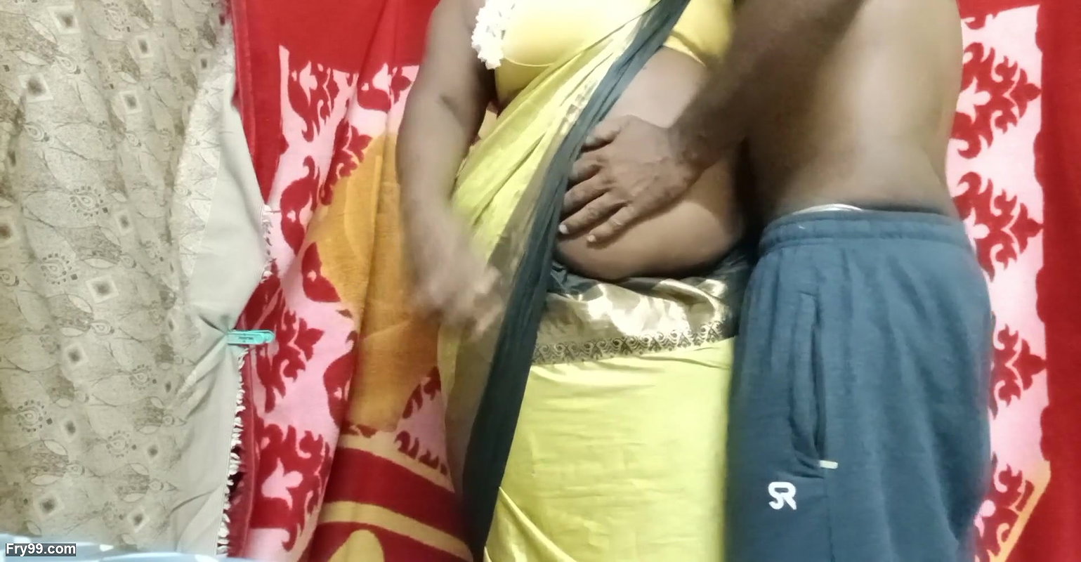 tamil divorced bhabhi sexy wife beautiful navel licking and kissing painless sex with second husband