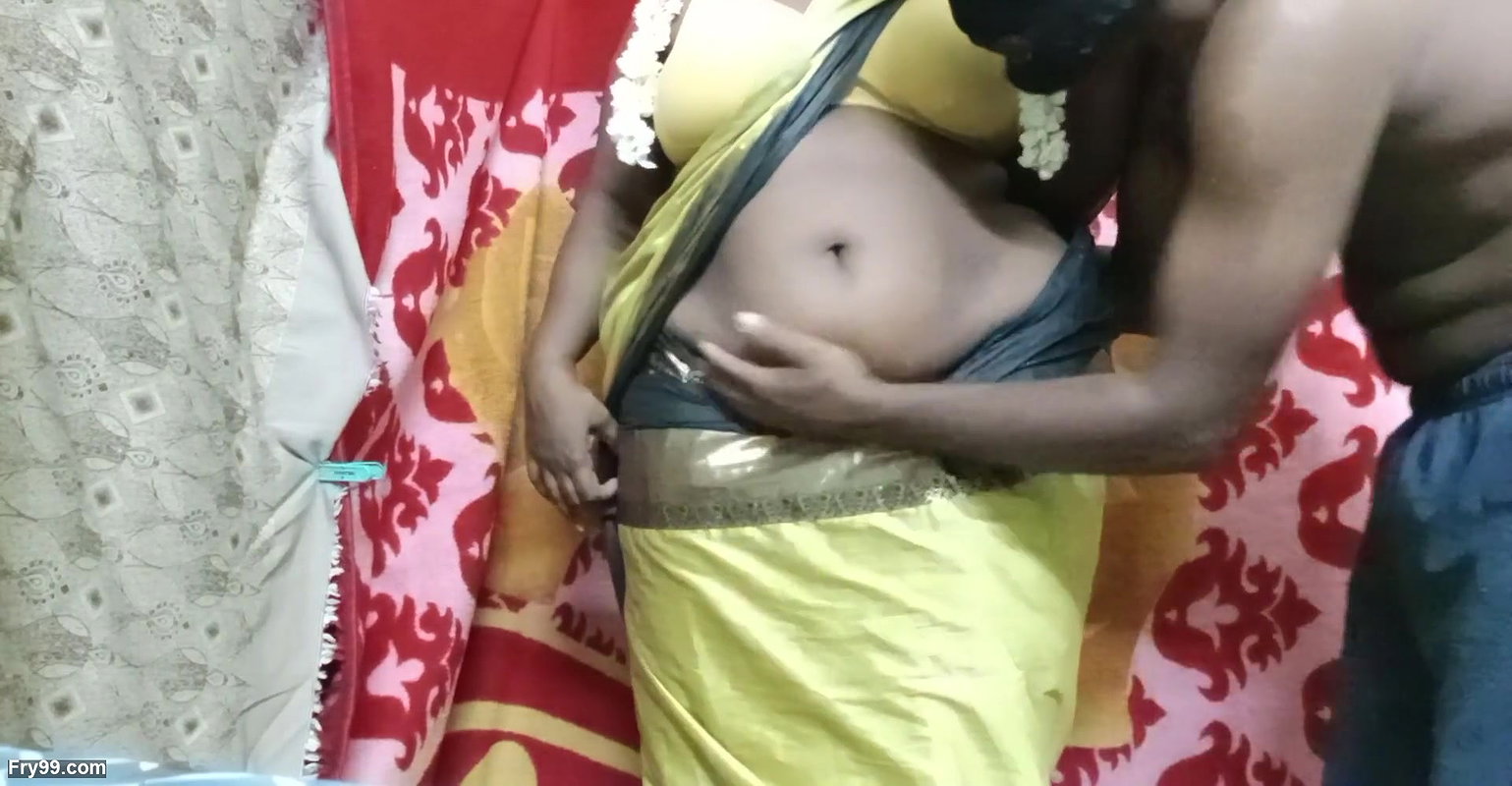tamil divorced bhabhi sexy wife beautiful navel licking and kissing painless sex with second husband