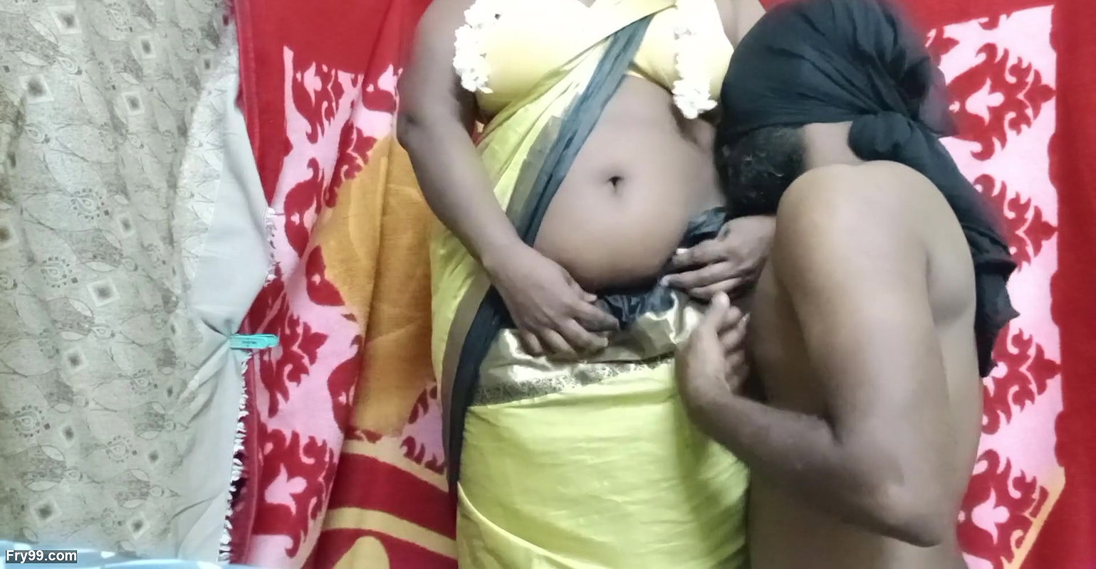 tamil divorced bhabhi sexy wife beautiful navel licking and kissing painless sex with second husband