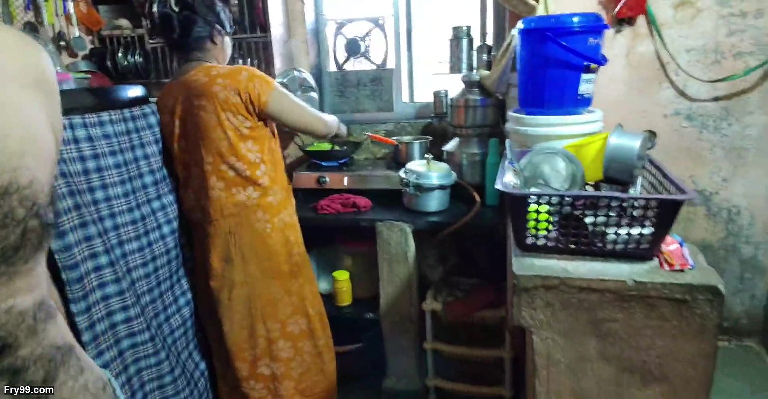 Stepsister hardcore fucking with stepbrother in kitchen in morning