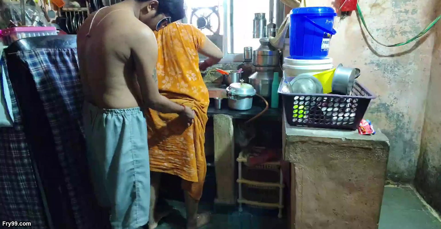 Stepsister hardcore fucking with stepbrother in kitchen in morning