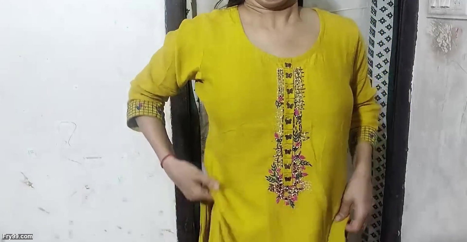 Step sister ke sex karte bhabhi ne dekh liya