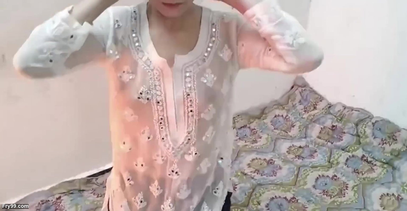 Step father ne meri jawani dekh kar jabar dasti chut mari