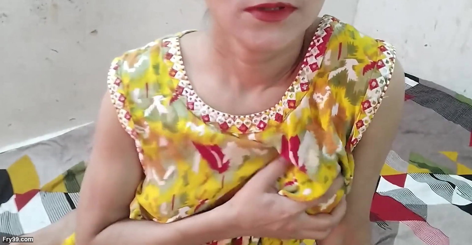 Sister in law ko ghumne ke bahane hotel me jabar dasti pela