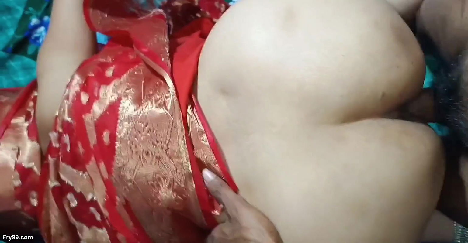 Fucking Indian Desi Bhabhi Real Homemade Hot Sex in Hindi