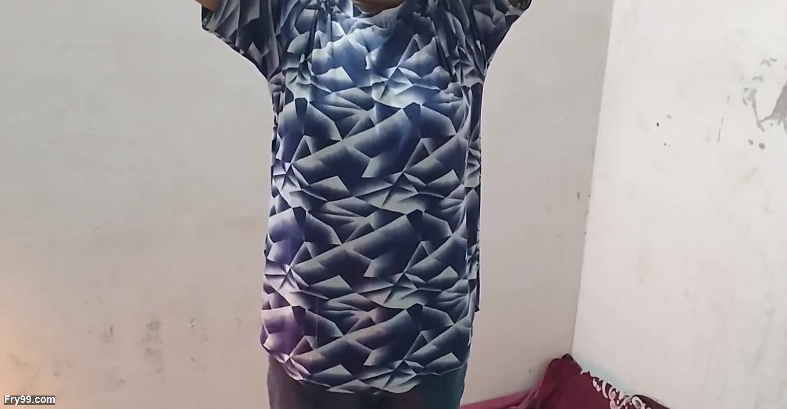 Desi school girl ko ghar me jabar dasti pela