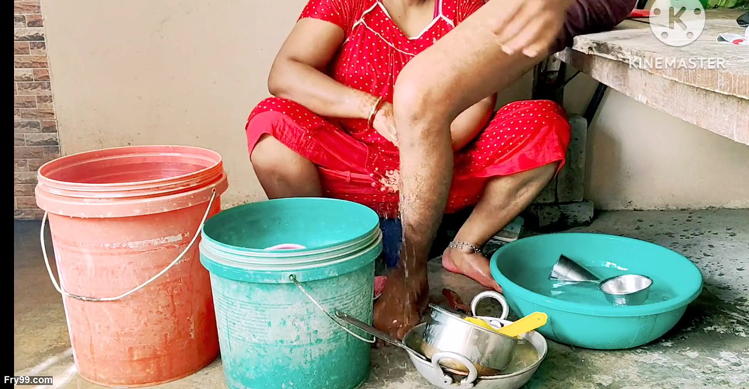 Desi Mommy By Boy In Bathroom