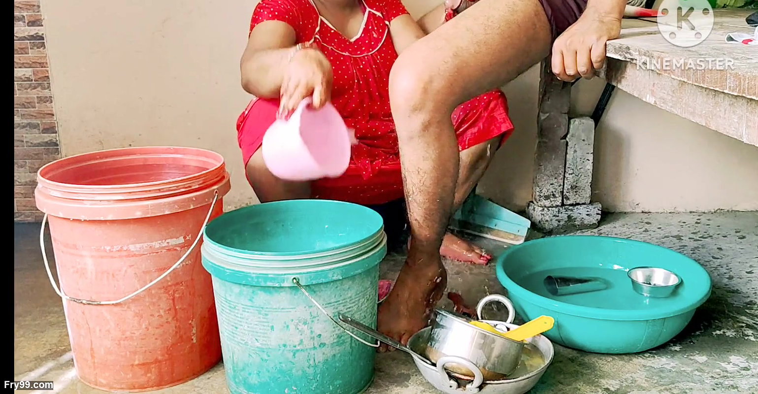 Desi Mommy By Boy In Bathroom