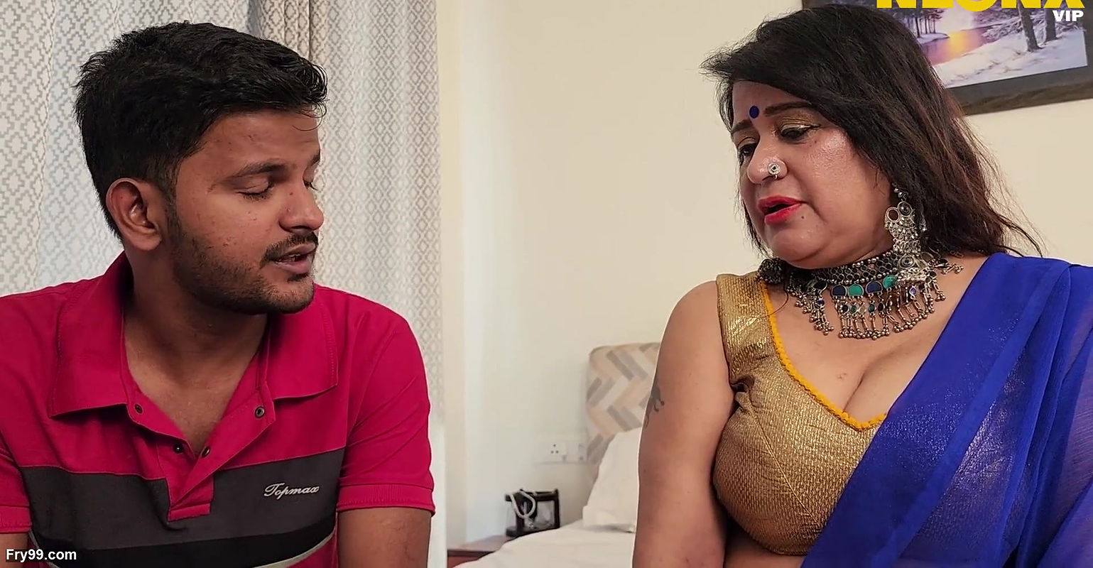 DESI MILF AUNTY HARDCORE SEX WITH DESI BOY (hindi audio)