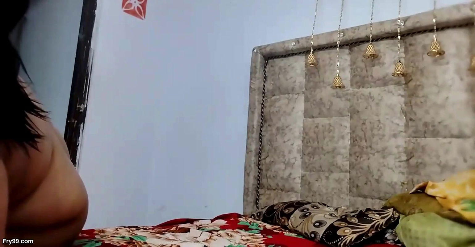 Desi India Teen Girl virgin sex first time jabardat chudai