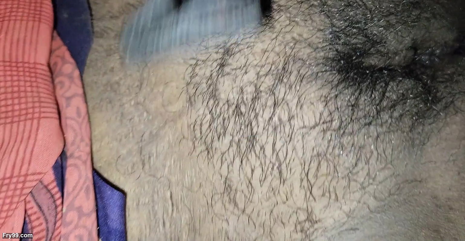 Des Indian wife shaving pusssy