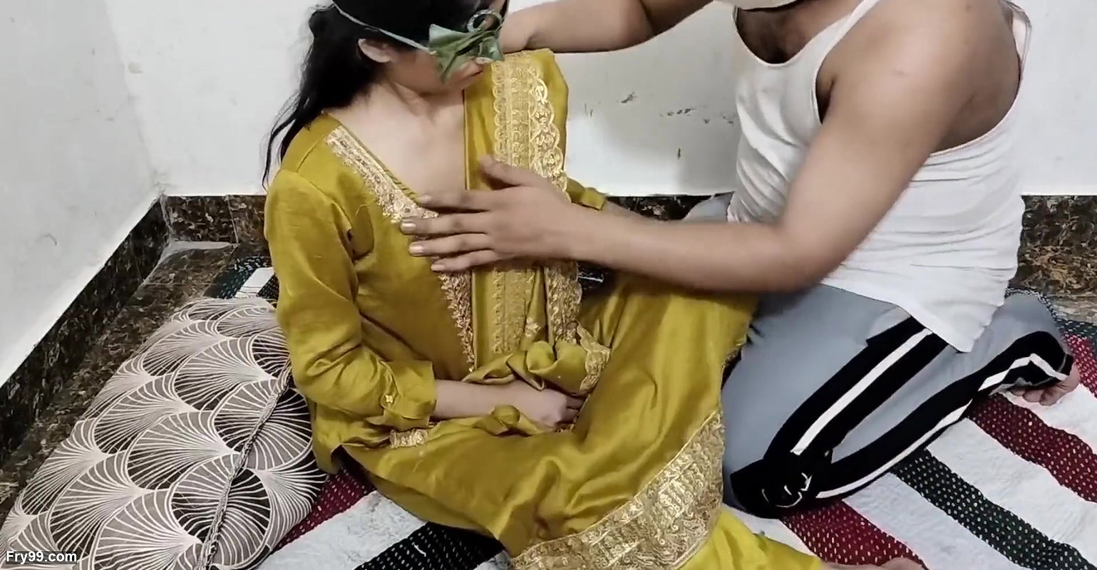 Bhabhi ko akeli dekh kar dever ne Jabar dasti chod diya