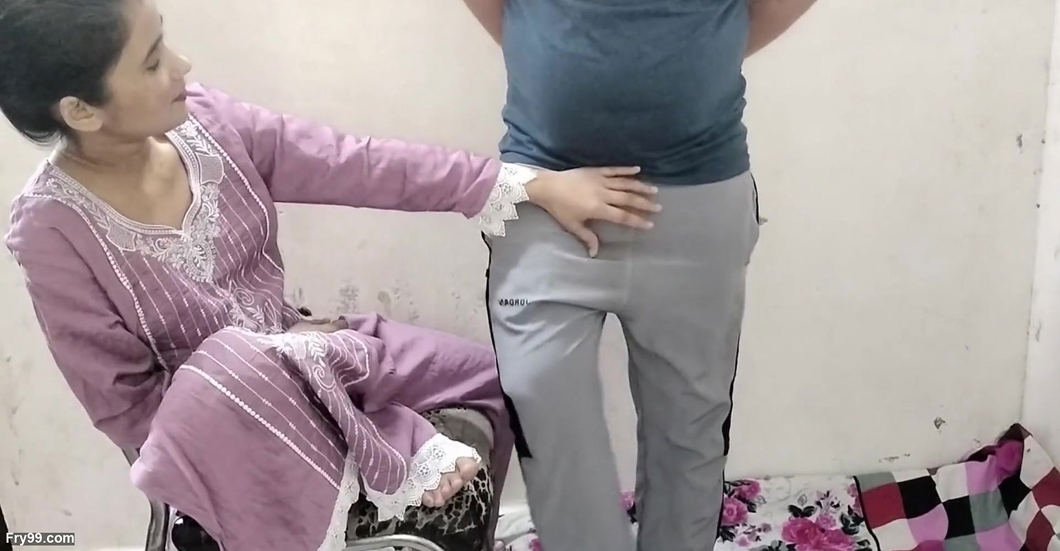 Aunty ne mera land dekh kar apne muh me liya